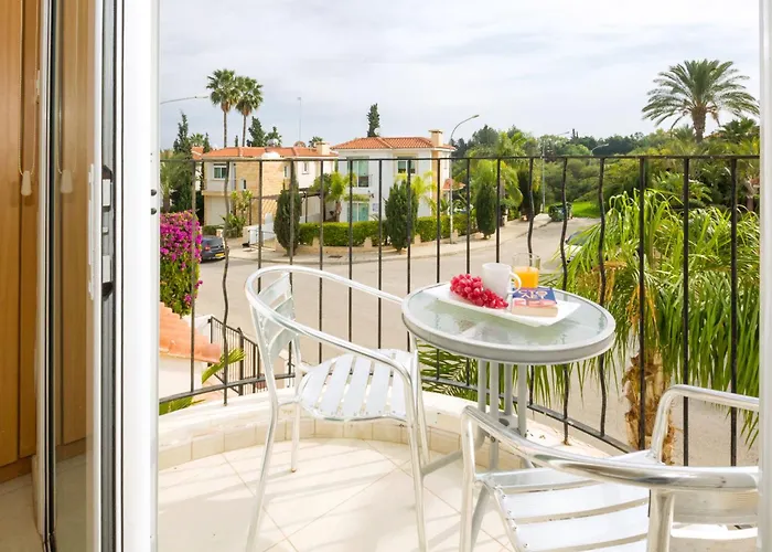 Villa Astrid Protaras