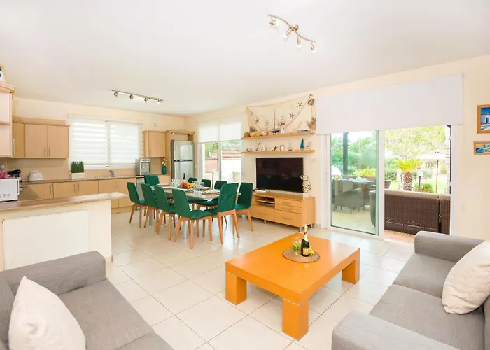 Astrid Villa Protaras